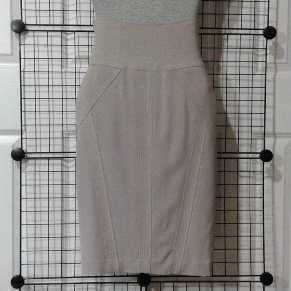 Structural wool blend high waist skirt. NWT - Picture 2 of 7